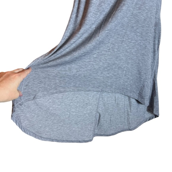 Athleta Essence Relaxed High Low Tank, XXS - Picture 2 of 6